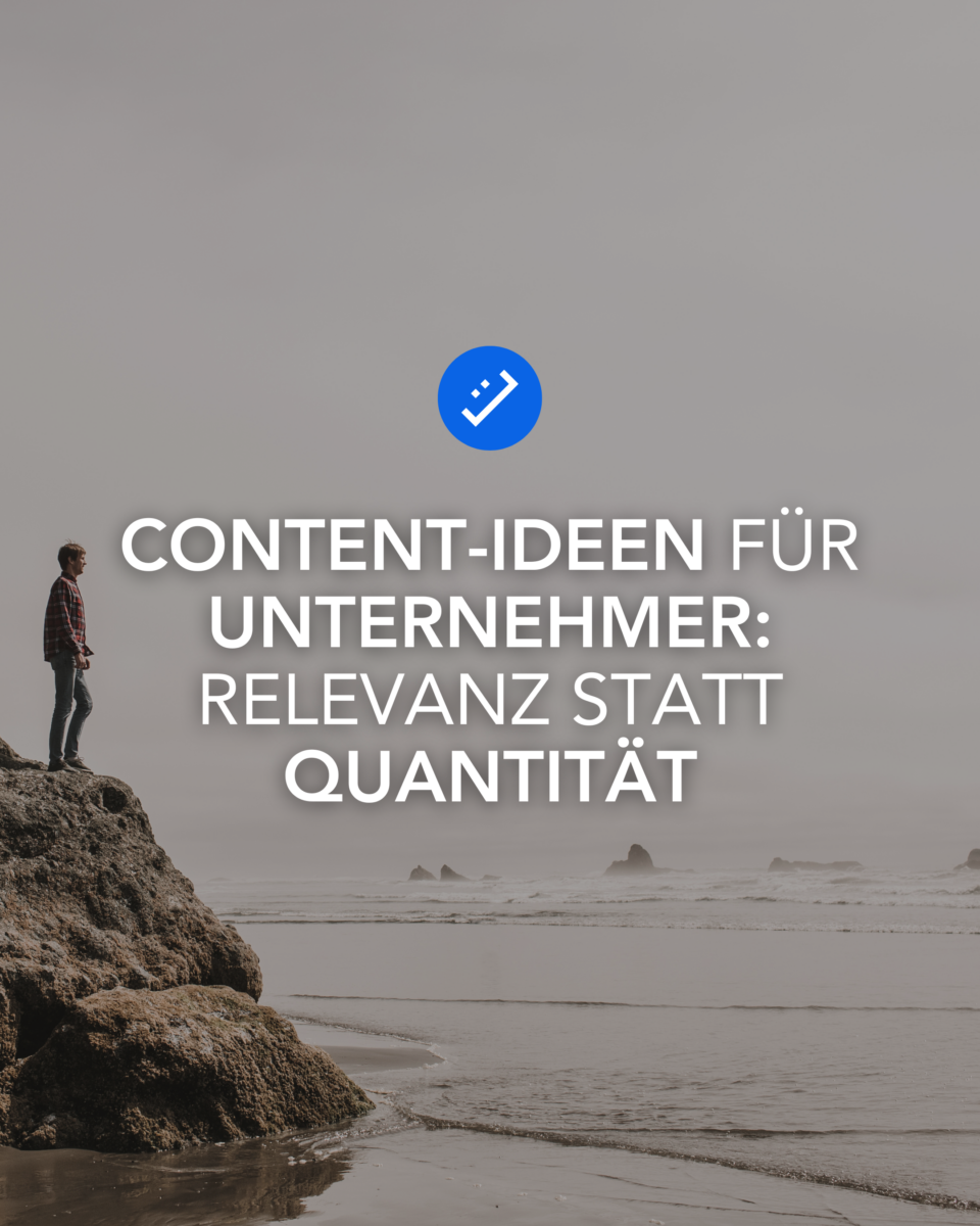 Text auf Bild. Auf dem Bild steht links ein Mann auf einem hohen Fels. Im Hintergrund ist das Meer.